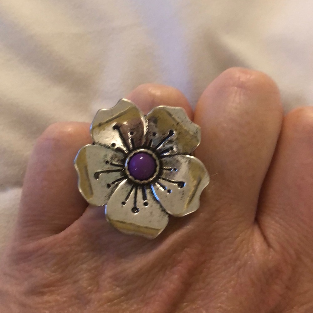 Purple flower ring